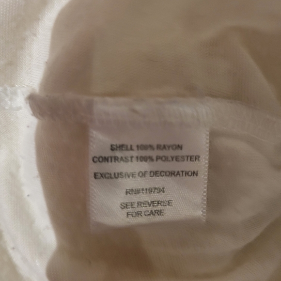 Elegant Cream Knit Sweater - Picture 6 of 9